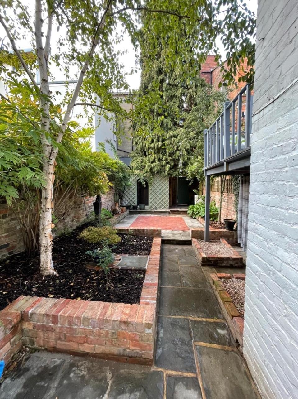 Town Centre Garden Retreat Apartman Cheltenham Kültér fotó